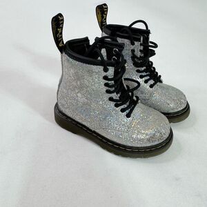 Dr. Martens Boots Toddlers 7 Girls Sparkle Silver Crinkle Metallic lace Up 1460